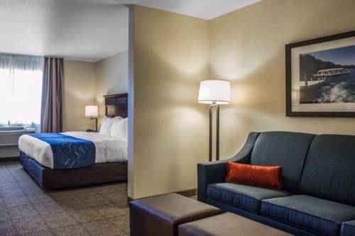 Imagen de la habitación del Hotel Comfort Suites Lake Geneva East. Foto 9