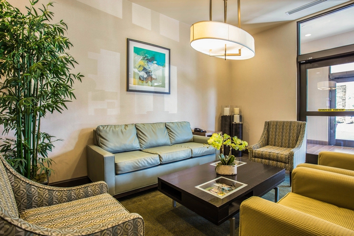 Imagen de los interiores del Hotel Comfort Suites Lake Norman - Huntersville. Foto 9