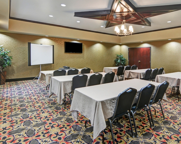 Imagen de los interiores del Hotel Comfort Suites Lake Worth. Foto 16