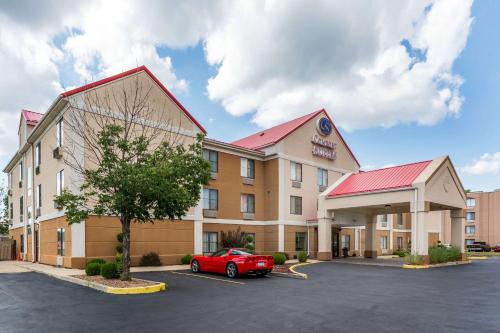 Imagen general del Hotel Comfort Suites Lansing. Foto 1