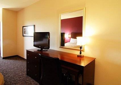 Imagen de la habitación del Hotel Comfort Suites Little Rock. Foto 6