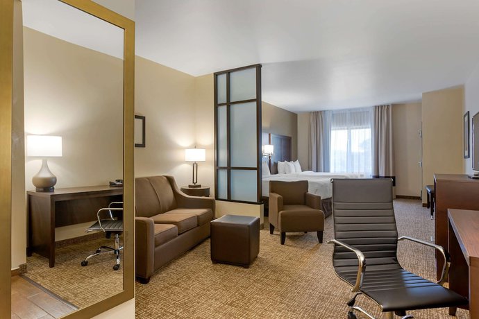 Imagen de la habitación del Hotel Comfort Suites Little Rock West. Foto 3