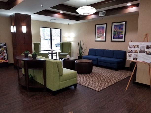 Imagen de los interiores del Hotel Comfort Suites Little Rock West. Foto 18