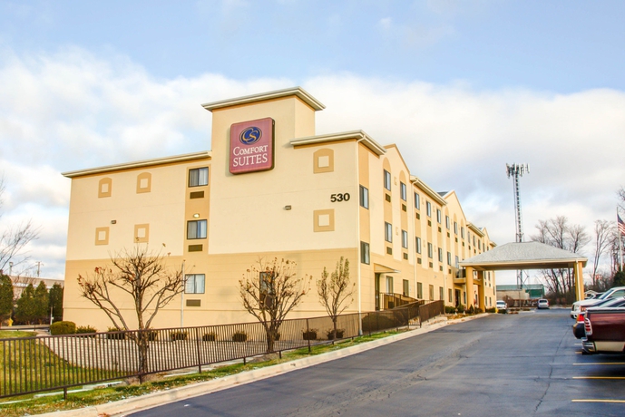 Imagen de los interiores del Hotel Comfort Suites Lombard - Addison. Foto 13