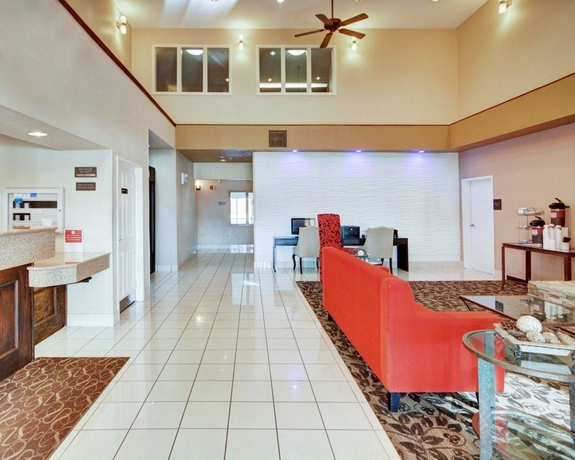 Imagen de los interiores del Hotel Comfort Suites Longview North. Foto 16