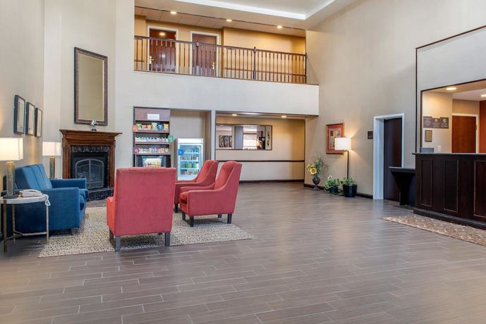 Imagen de los interiores del Hotel Comfort Suites Louisville Airport. Foto 20