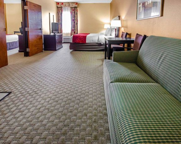 Imagen de la habitación del Hotel Comfort Suites Louisville East. Foto 3