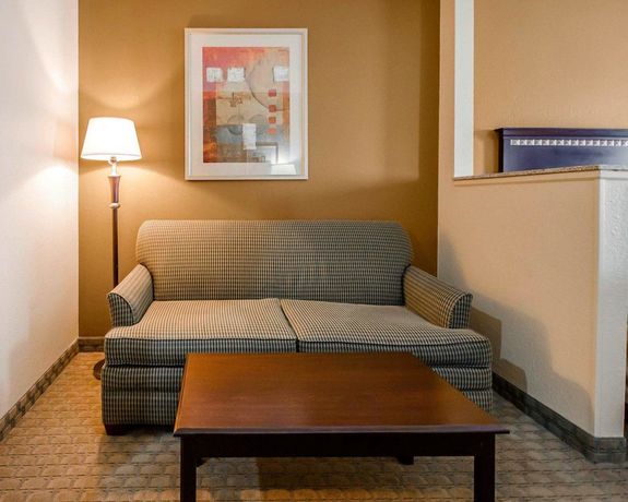 Imagen de la habitación del Hotel Comfort Suites Louisville East. Foto 7