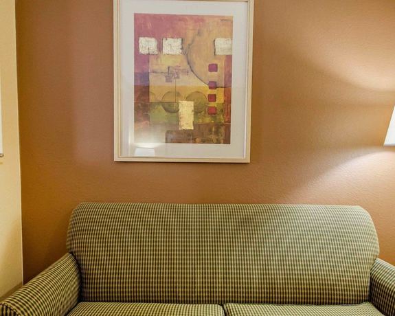 Imagen de la habitación del Hotel Comfort Suites Louisville East. Foto 12