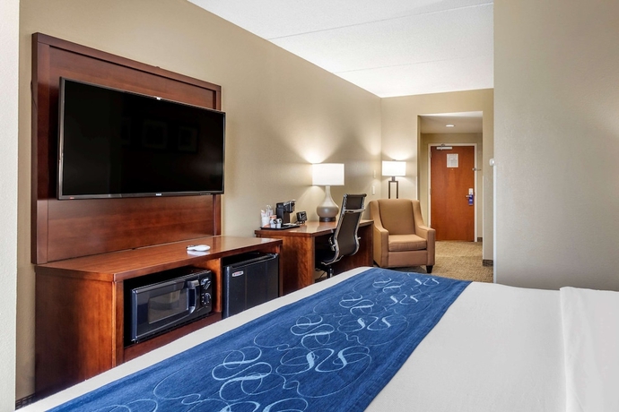 Imagen de la habitación del Hotel Comfort Suites Manchester. Foto 9