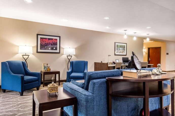 Imagen de los interiores del Hotel Comfort Suites Manchester. Foto 14