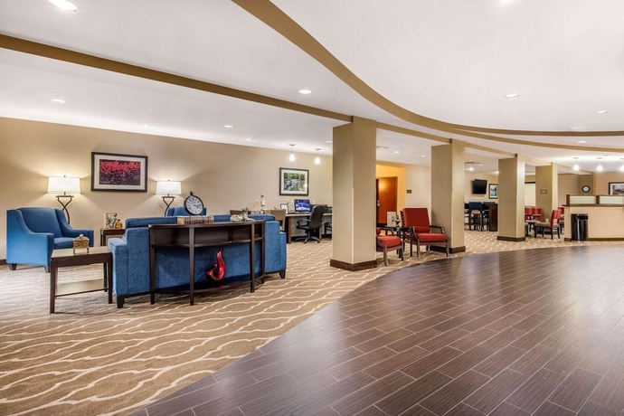 Imagen de los interiores del Hotel Comfort Suites Manchester. Foto 15