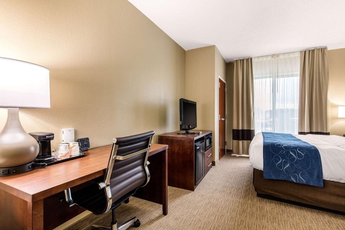 Imagen de la habitación del Hotel Comfort Suites Manchester. Foto 12