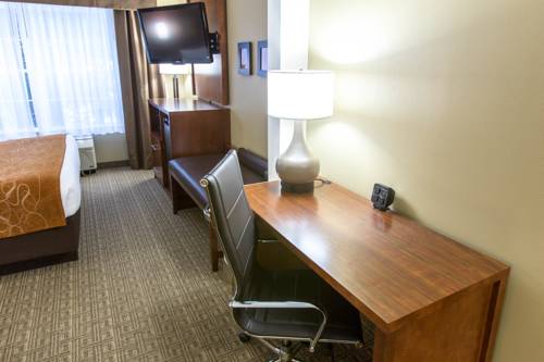 Imagen de la habitación del Hotel Comfort Suites, Marquette. Foto 4