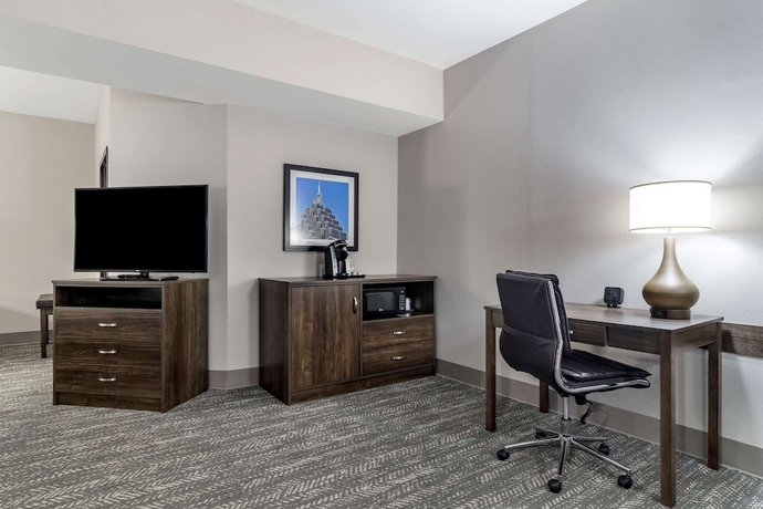 Imagen de la habitación del Hotel Comfort Suites Mcdonough Atlanta South. Foto 10