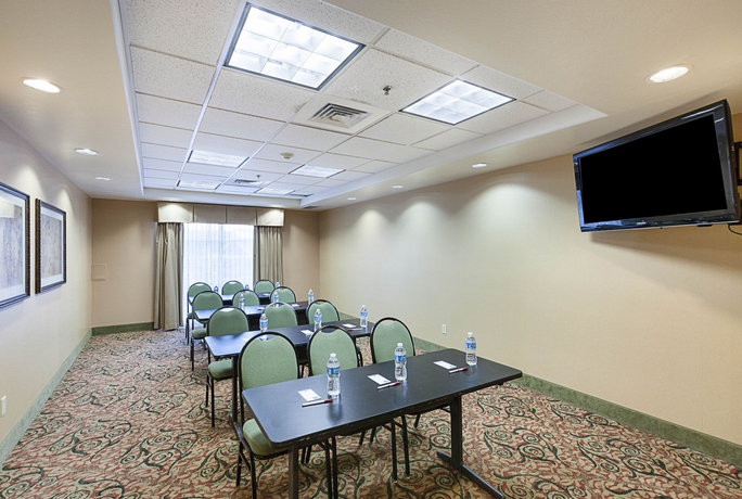 Imagen de los interiores del Hotel Comfort Suites Medical Center Near Six Flags. Foto 14