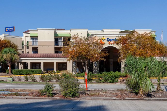 Imagen general del Hotel Comfort Suites Medical District near Mall of Louisiana. Foto 1