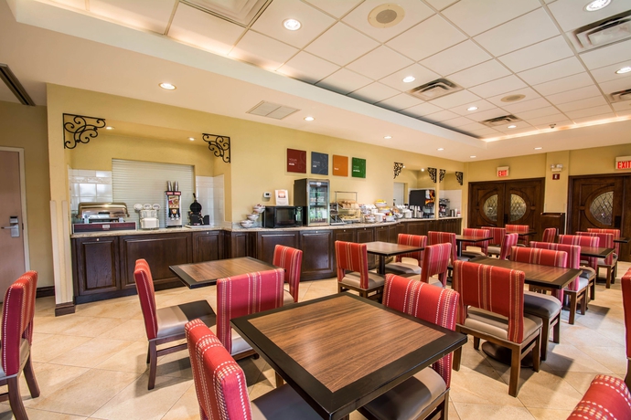 Imagen del bar/restaurante del Hotel Comfort Suites Miami - Kendall. Foto 1