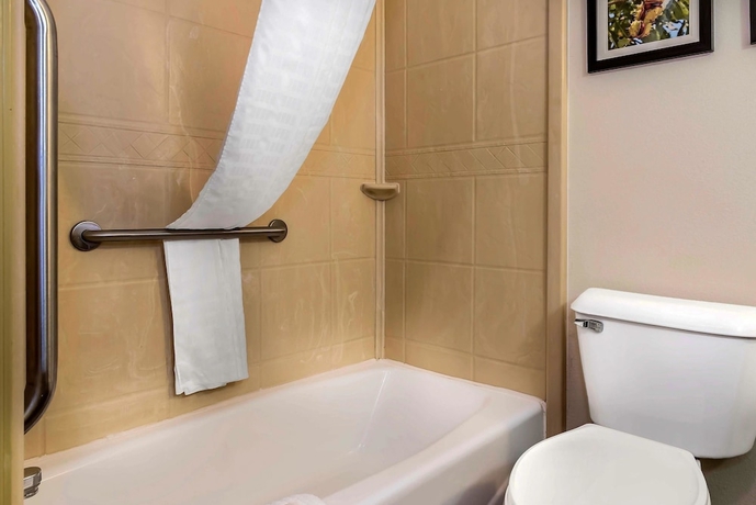 Imagen de la habitación del Hotel Comfort Suites Miamisburg - Dayton South. Foto 12