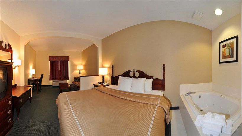 Imagen de la habitación del Hotel Comfort Suites Mobile East Bay. Foto 8