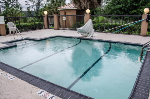 Imagen de la piscina del Hotel Comfort Suites Mobile West Tillmans Corner. Foto 9
