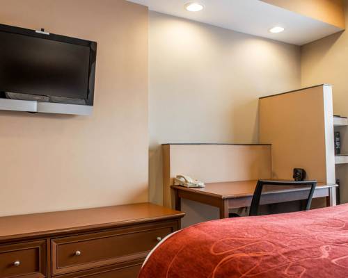 Imagen de la habitación del Hotel Comfort Suites Monaca. Foto 9