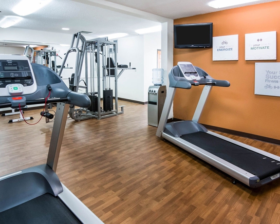 Imagen de los interiores del Hotel Comfort Suites, Monroe. Foto 8