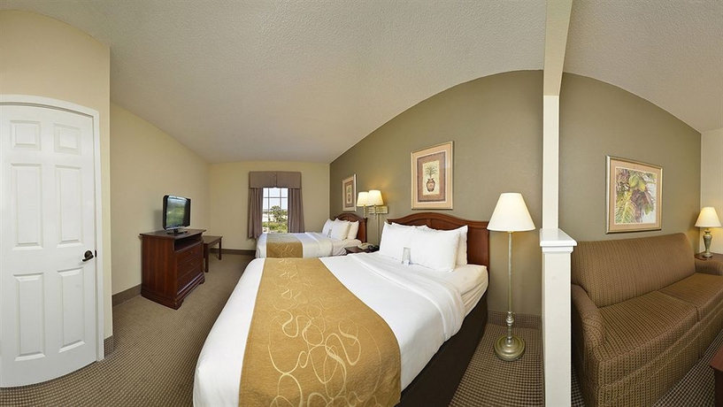 Imagen de los interiores del Hotel Comfort Suites Myrtle Beach Central. Foto 14
