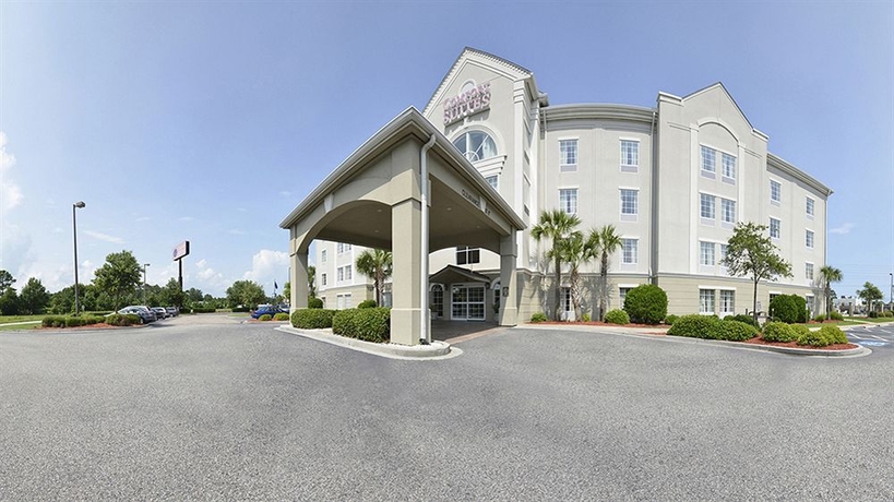 Imagen de los exteriores del Hotel Comfort Suites Myrtle Beach Central. Foto 11