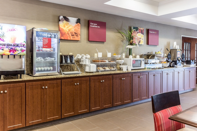 Imagen del bar/restaurante del Hotel Comfort Suites Myrtle Beach Central. Foto 2