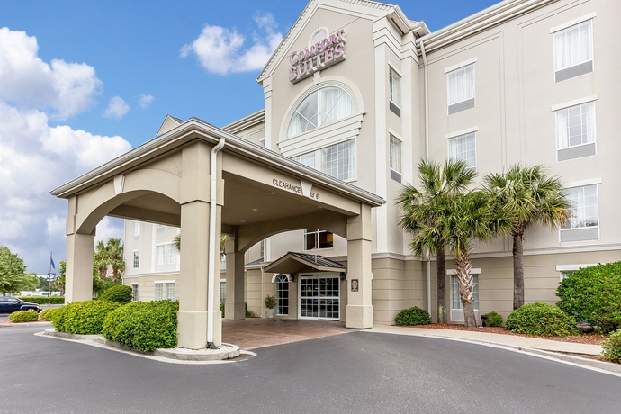 Imagen de los exteriores del Hotel Comfort Suites Myrtle Beach Central. Foto 12