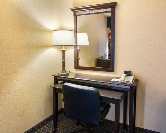 Imagen de la habitación del Hotel Comfort Suites Nacogdoches. Foto 11