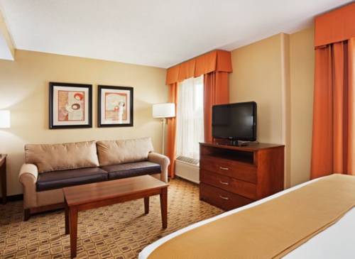 Imagen de la habitación del Hotel Comfort Suites Near Birkdale Village- Huntersville. Foto 5