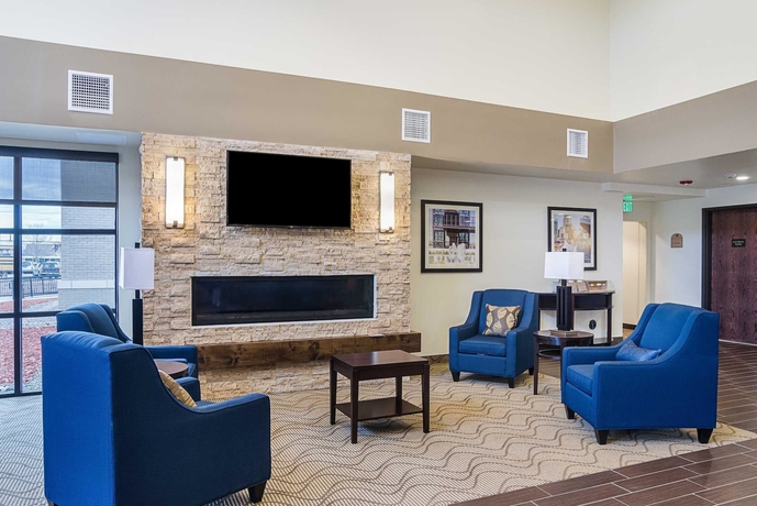 Imagen de los interiores del Hotel Comfort Suites Near Denver Downtown. Foto 16