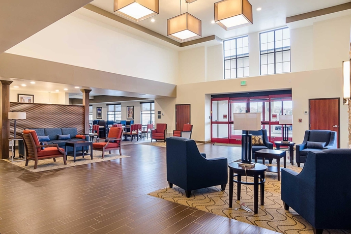Imagen de los interiores del Hotel Comfort Suites Near Denver Downtown. Foto 19