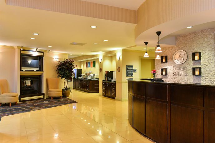 Imagen de la piscina del Hotel Comfort Suites Near Mcas Beaufort. Foto 14