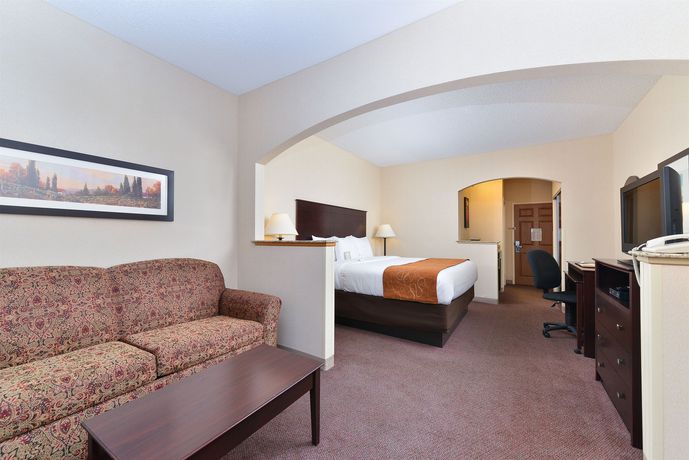 Imagen de los interiores del Hotel Comfort Suites Near Route 66. Foto 10