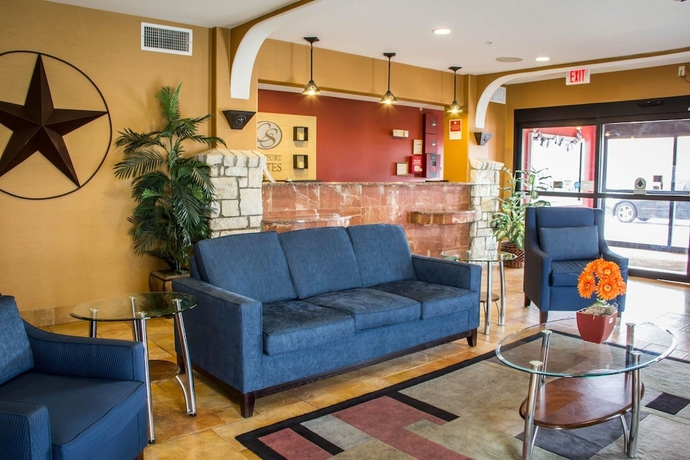 Imagen de los interiores del Hotel Comfort Suites Near Seaworld. Foto 18