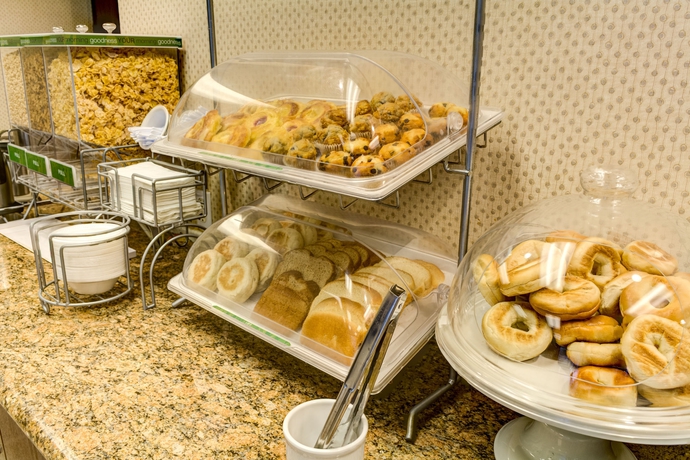 Imagen del bar/restaurante del Hotel Comfort Suites Near Six Flags Magic Mountain. Foto 6