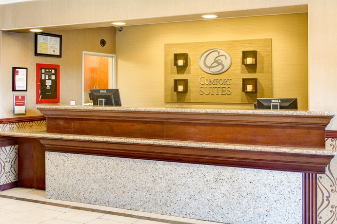 Imagen de los interiores del Hotel Comfort Suites Near Six Flags Magic Mountain. Foto 14