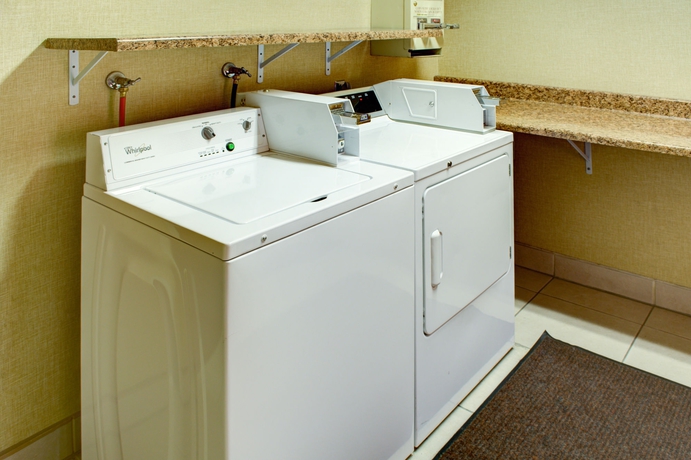 Imagen de los interiores del Hotel Comfort Suites Near Six Flags Magic Mountain. Foto 15