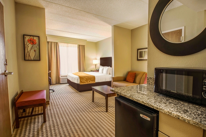 Imagen de los interiores del Hotel Comfort Suites Near Universal Orlando Resort. Foto 13