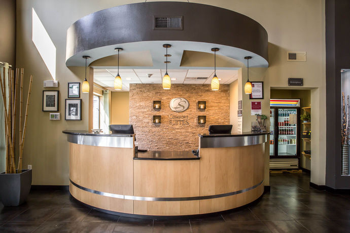 Imagen de los interiores del Hotel Comfort Suites, New Bern. Foto 11
