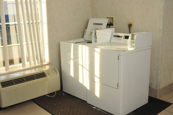 Imagen de los interiores del Hotel Comfort Suites Newark - Harrison. Foto 11