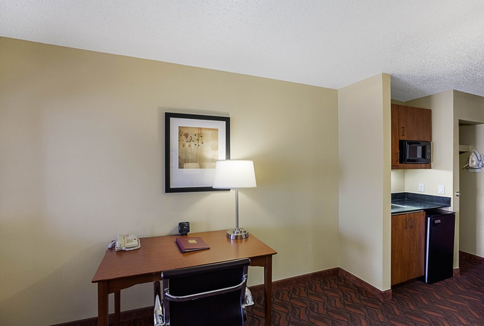 Imagen de la habitación del Hotel Comfort Suites North Dallas. Foto 8