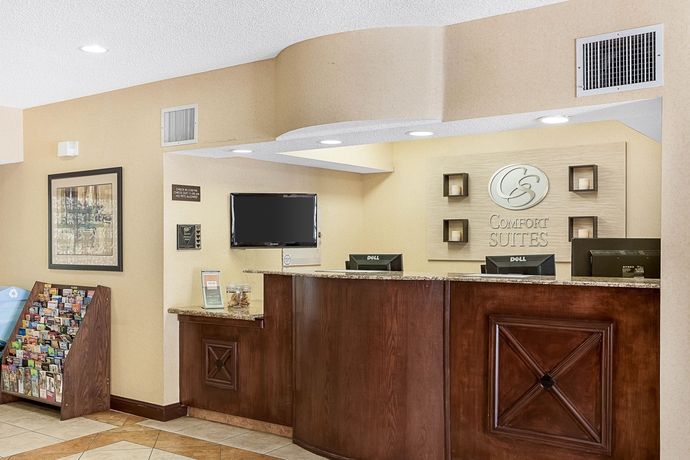 Imagen de los interiores del Hotel Comfort Suites North Dallas. Foto 13