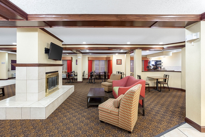 Imagen de los interiores del Hotel Comfort Suites North Dallas. Foto 14