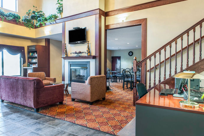 Imagen de los interiores del Hotel Comfort Suites North, Fort Wayne. Foto 14