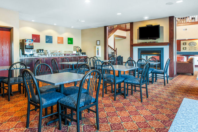 Imagen del bar/restaurante del Hotel Comfort Suites North, Fort Wayne. Foto 4