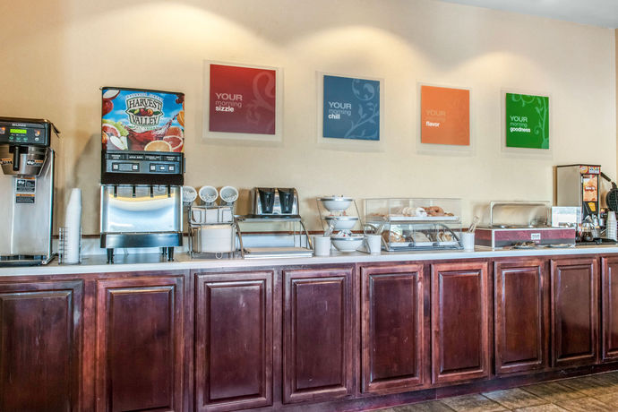 Imagen del bar/restaurante del Hotel Comfort Suites North, Fort Wayne. Foto 5